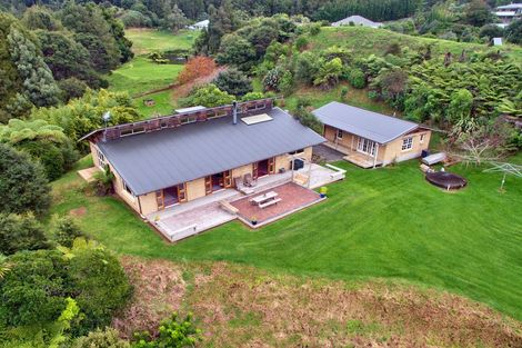 Photo of property in 278 Forest Hill Road, Waiatarua, Auckland, 0612