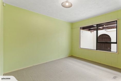 Photo of property in 1/41 Edgeworth Road, Glenfield, Auckland, 0629