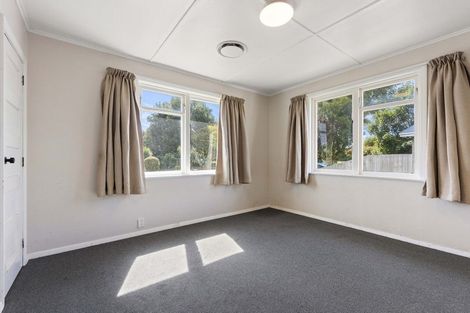 Photo of property in 18 Paddington Street, Northcote, Christchurch, 8052