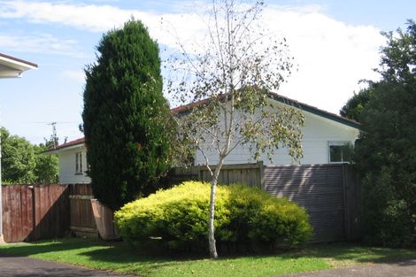 Photo of property in 5 Pokapu Street, Titirangi, Auckland, 0600