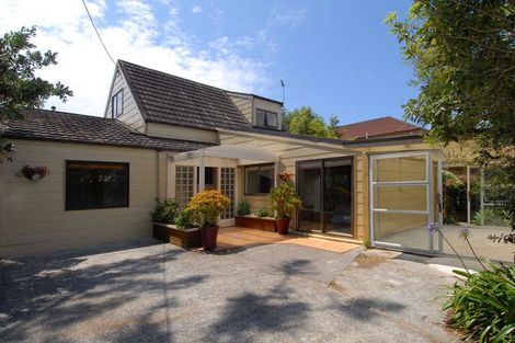 Photo of property in 9a Hanlon Crescent, Narrow Neck, Auckland, 0624