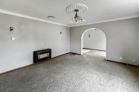 Photo of property in 115 Pahiatua Street, Hokowhitu, Palmerston North, 4410