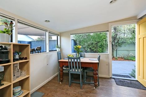 Photo of property in 2/707 Queen Street East, Parkvale, Hastings, 4122