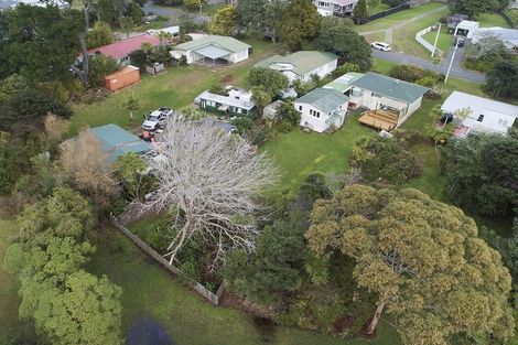 Photo of property in 38 James Mcleod Road, Shelly Beach, Helensville, 0874