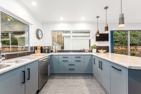 Photo of property in 80 Te Puia Drive, Aotea, Porirua, 5024