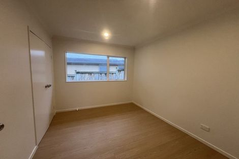 Photo of property in 3a Christina Avenue, Te Atatu South, Auckland, 0602
