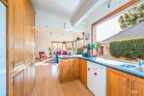 Photo of property in 33 Puriri Street, Woburn, Lower Hutt, 5010