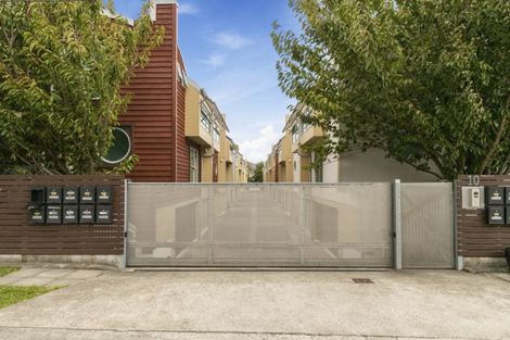 Photo of property in 5d/10 Park Avenue, Epuni, Lower Hutt, 5011