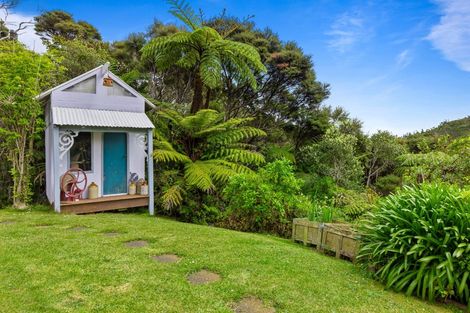 Photo of property in 90 Lone Kauri Road, Karekare, Auckland, 0772