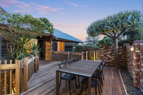 Photo of property in 339a Oceanbeach Road, Mount Maunganui, 3116