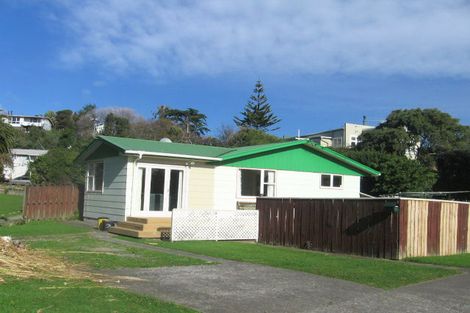 Photo of property in 28a Arawhata Street, Ranui, Porirua, 5024