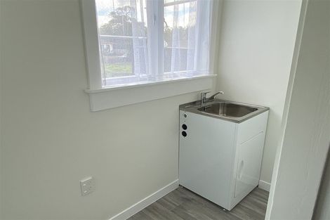 Photo of property in 554 Waitakere Road, Taupaki, Henderson, 0782