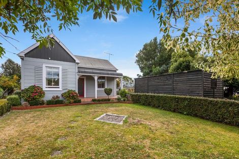 Photo of property in 22 Takiroa Street, Urenui, 4375