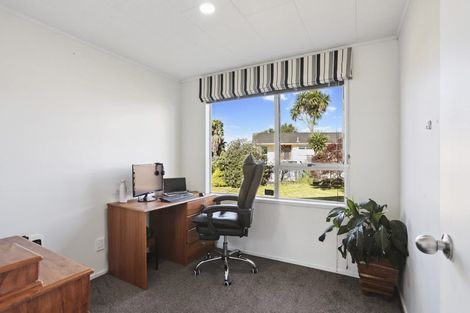 Photo of property in 58 Forest Hill Road, Henderson, Auckland, 0612