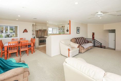 Photo of property in 39 West Crescent, Te Puru, Thames, 3575