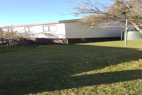 Photo of property in 2/8 Quiet Street, Te Atatu South, Auckland, 0610