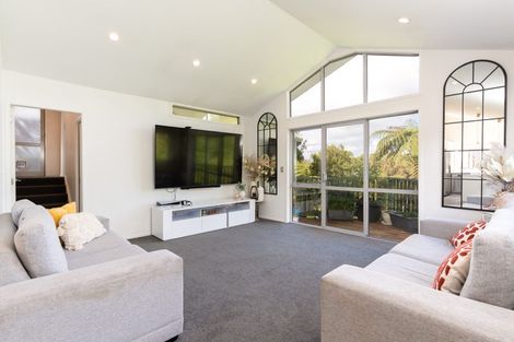 Photo of property in 51a Maungaraki Road, Korokoro, Lower Hutt, 5012