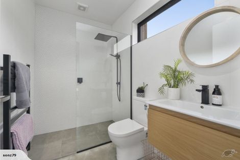 Photo of property in 18 Sandford Terrace, Lower Shotover, Queenstown, 9304