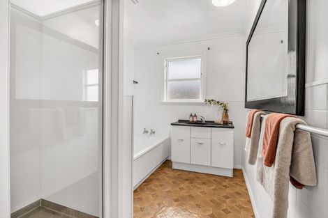 Photo of property in 3 Marsden Place, Awapuni, Palmerston North, 4412