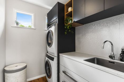 Photo of property in 12 Ripon Crescent, Meadowbank, Auckland, 1072