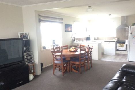 Photo of property in 2 Balmoral Crescent, Springvale, Whanganui, 4501