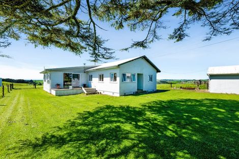Photo of property in 1 Clarke Road, Huirangi, New Plymouth, 4373