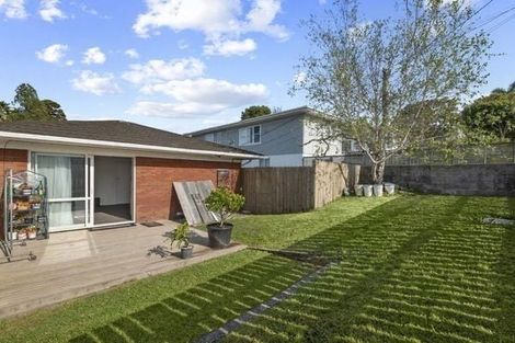 Photo of property in 1/9 Windy Ridge Road, Glenfield, Auckland, 0629