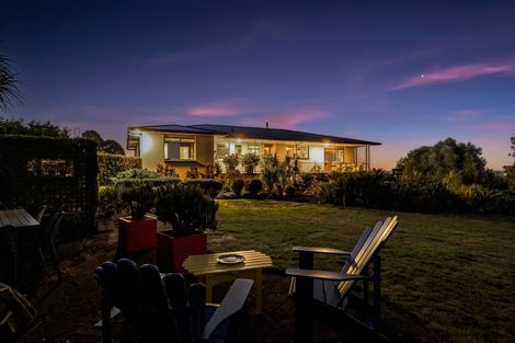 Photo of property in 24 Darwin Crescent, Spotswood, New Plymouth, 4310