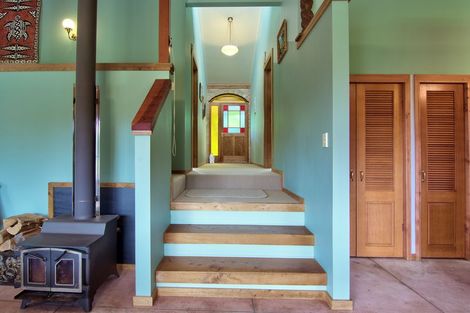 Photo of property in 278 Forest Hill Road, Waiatarua, Auckland, 0612