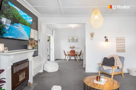 Photo of property in 1 Mure Street, Mosgiel, 9024