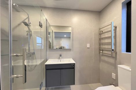 Photo of property in 3b Wilbur Place, Pakuranga Heights, Auckland, 2010