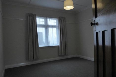 Photo of property in 22 Saint Albans Grove, Woburn, Lower Hutt, 5010