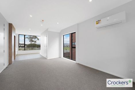 Photo of property in 4/2 Treasure Lane, Te Atatu South, Auckland, 0610