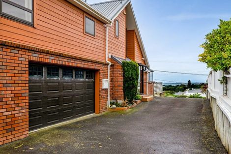 Photo of property in 52 Bayly Road, Blagdon, New Plymouth, 4310