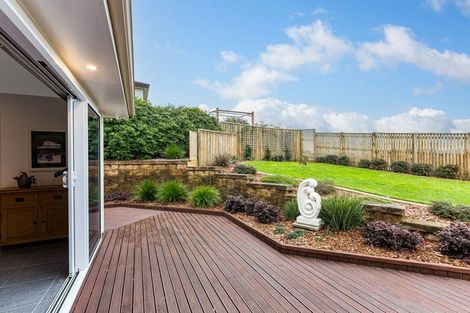 Photo of property in 80 Te Puia Drive, Aotea, Porirua, 5024