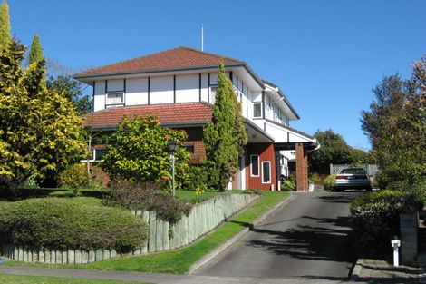 Photo of property in 14 Hunters Hill, Havelock North, 4130