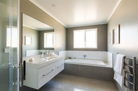 Photo of property in 5 Te Aparangi Crescent, Papakura, 2110