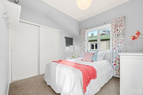 Photo of property in 20 Hinemoa Street, Waiwhetu, Lower Hutt, 5010