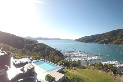 Photo of property in 41 Marina Drive, Waikawa, Picton, 7220