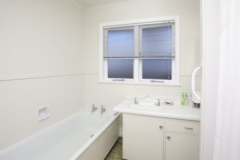 Photo of property in 34 Tudor Crescent, Chedworth, Hamilton, 3210