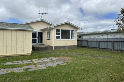 Photo of property in 17 Iti Street, Otaki, 5512