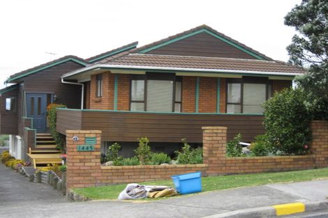 Photo of property in 1445 Whangaparaoa Road, Army Bay, Whangaparaoa, 0930