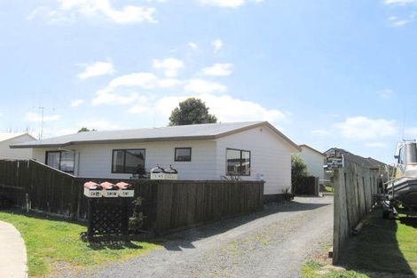 Photo of property in 2/45 Hartford Avenue, Papamoa Beach, Papamoa, 3118