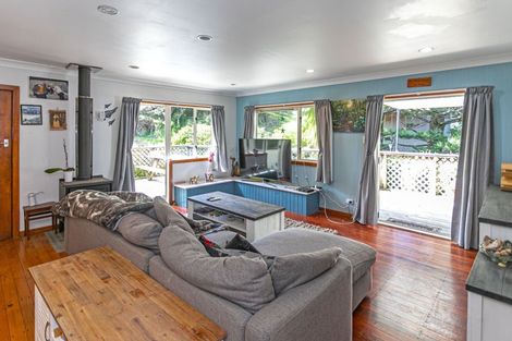 Photo of property in 1090 Thames Coast Sh25 Road, Kereta, Thames, 3575