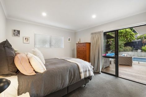 Photo of property in 83b William Bayes Place, Red Beach, 0932