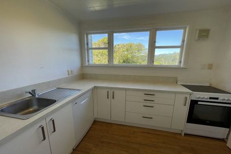 Photo of property in 41 Versailles Street, Karori, Wellington, 6012