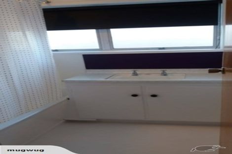 Photo of property in 1/179 Te Atatu Road, Te Atatu South, Auckland, 0610