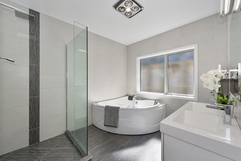 Photo of property in 11 Castleton Way, Flagstaff, Hamilton, 3210