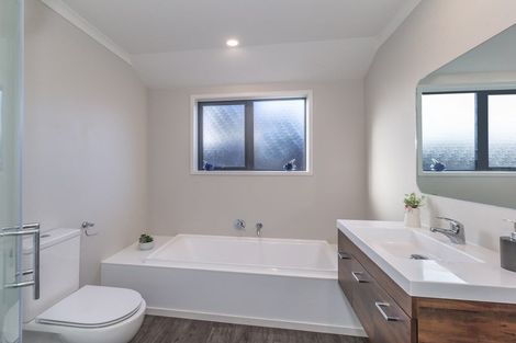 Photo of property in 5a Mckenzie Street, Levin, 5510