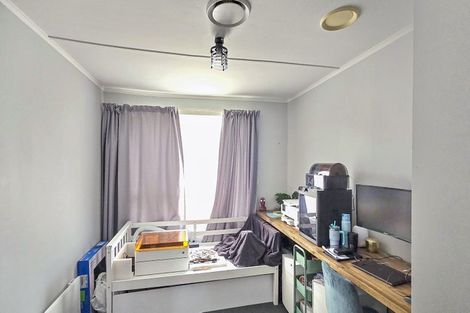 Photo of property in 5 Hay Street, Naenae, Lower Hutt, 5011